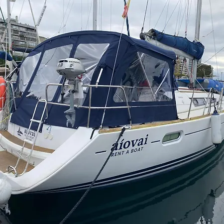 ספינת מלון Sailboat Barco Velero ויגו