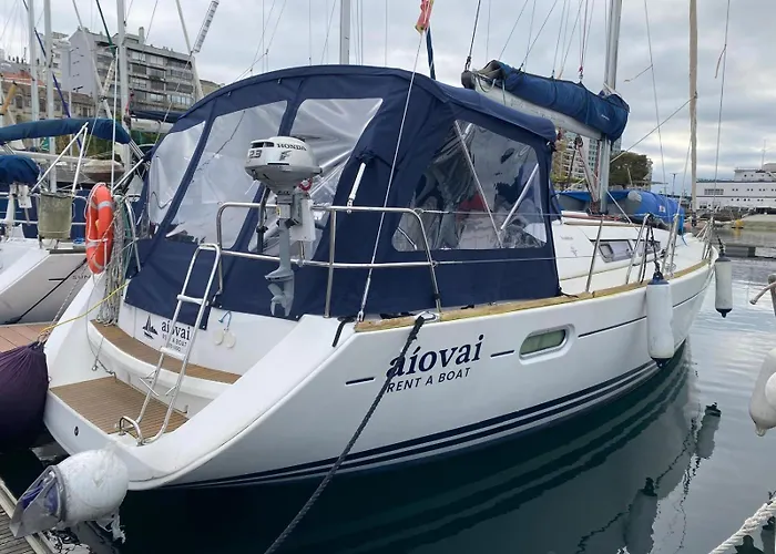 Πλωτό κατάλυμα The Magic Of Sleeping On A Sailboat Βίγκο